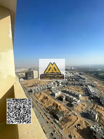 شقة للإيجار السنوي في برج لافندر – عجمان بموقع مميز ودور عالي وإطلالة مفتوحة على عجمان والشارقة، مناسبة للسكن العائلي وتتميز بالهدوء والخصوصية