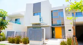 Next Growth Hub | Luxury Living | Early Advantage