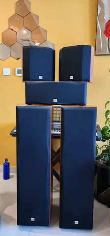 Original JBL-Harman Kardon home theater setup for sale in excellent condition