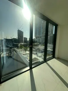 3BR Corner Apartment | The Crest Tower A | Multiple City &amp; Park Views