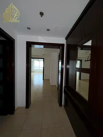 شقة غرفة وصالة بإطلالة بحرية للإيجار
