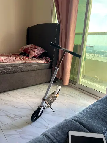 Lightweight Foldable Kick Scooter with Large Front Wheel