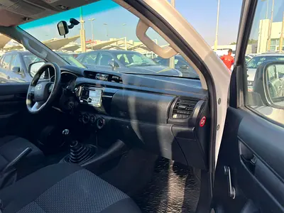 2019 Toyota HILUX photo 10