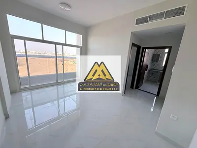 اول سااكن بسعر ممتاز جدا و مناسب للجميع مع صيانه مجانا ع المالك تشطيبات سوبر ديبلوكس