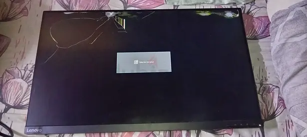 Lenovo 32 Monitor (Cracked Screen) - For Parts/Repair