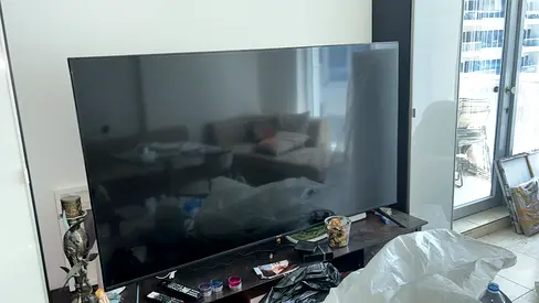 Hisense 4K UHD 70” Flat screen TV in perfect working condition and no damages.
