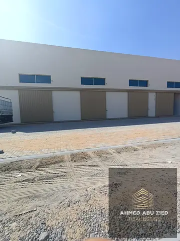 مستودعات للإيجار في عجمان | الجرف الصناعية 2 | 3000 قدم | قرب شارع الشيخ محمد بن زايد | 150000 سنوي | 4 دفعات | صالح لجميع الأنشطة عدا كراج سيارات |
