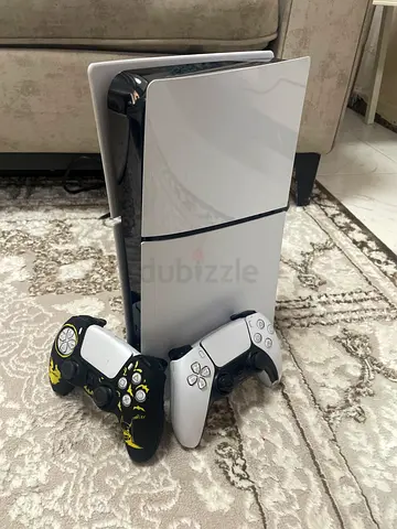 playstation 5 slim /1 Tera with two controllers