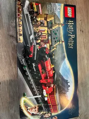 FLASH SALE BRAND NEW LEGO 76423 HP HOGWARTS EXPRESS AND HOGSMEADE STATION
