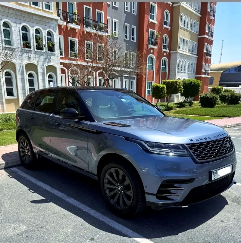 Land Rover Range Rover Velar 2018 — photo 1 of 8