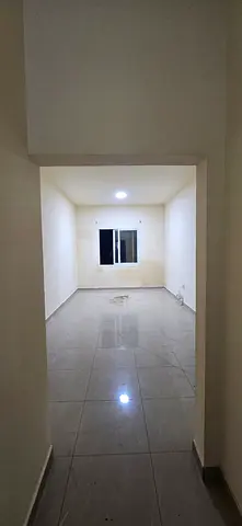 للإيجار: شقة غرفة وصالة – الروضة (عجمان)