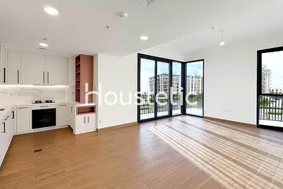 Corner Unit | Boulevard Open View | Brand New