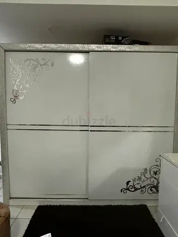 Home center bedroom set