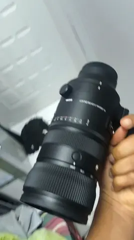 Used Sigma 70-200mm Telephoto Zoom Lens   like new couple of time used  for sell