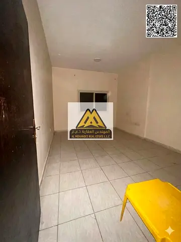 Very large space | Separate living room | Prime location on King Faisal Street, close to all services | Easy access to Dubai