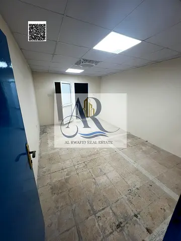 🔹 سكن عمال للإيجار – الجرف الصناعية 2 – عجمان 🏢✨  📍 موقع مميز داخل منطقة صناعية حيوية وقريبة من الخدمات والمواصلات