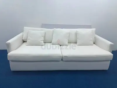 Selling cratebarrel Three seater sofa