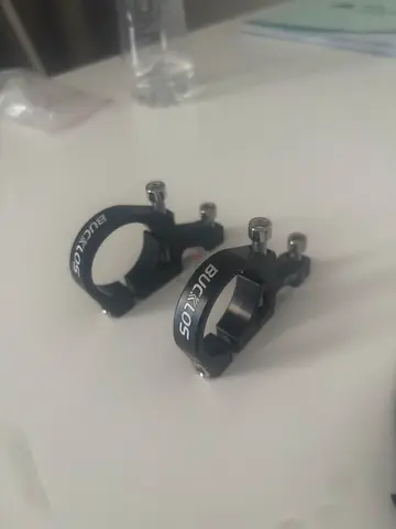 DIRECT STEM MOUNT FOR LIGHT BEE