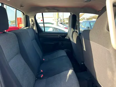 2019 Toyota HILUX photo 13