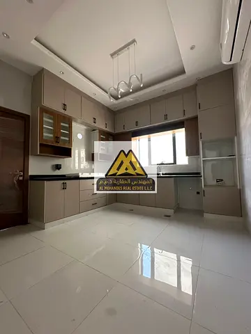 Villa for annual rent – Al Bahia, Ajman • 5 master bedrooms • Majlis with bathroom • Spacious living room • Maid’s room • Fully equipped kitchen • Fu