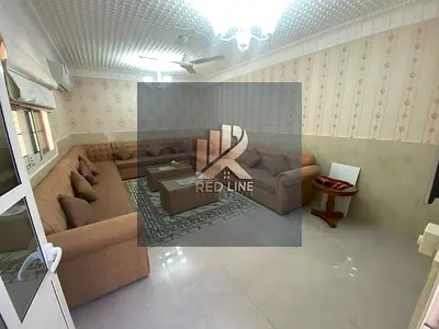 An unmissable opportunity to own a distinctive home! A spacious house in a strategic location on the main street, suitable for family living or inve