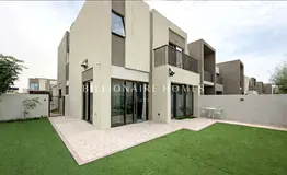 CORNER UNIT | SINGLE ROW | 190K IN 4 CHEQUES