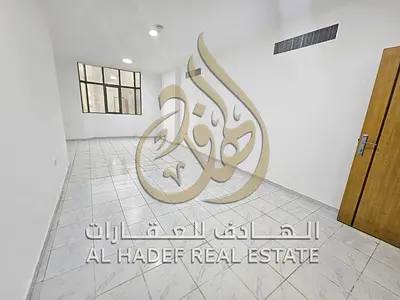 شقة للإيجار في المجاز 2 | 4 غرف وصالة | مثالية للموظفين أو الاستثمار فرصة لا تُفوّت للإيجار في قلب الشارقة بمنطقة المجاز 2 الحيوية.