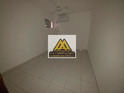استوديو واسع جدًا في الروضة 2 – موقع حيوي وطابق أرضي وسعر مميز