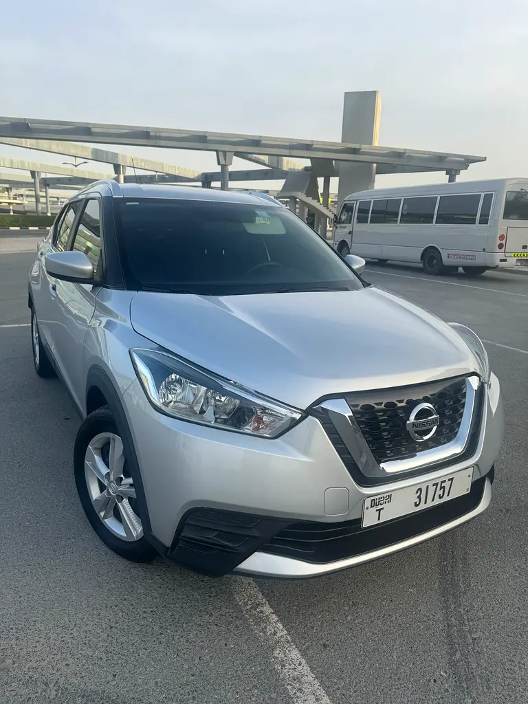 Nissan Kicks 2020 — photo 1 of 5