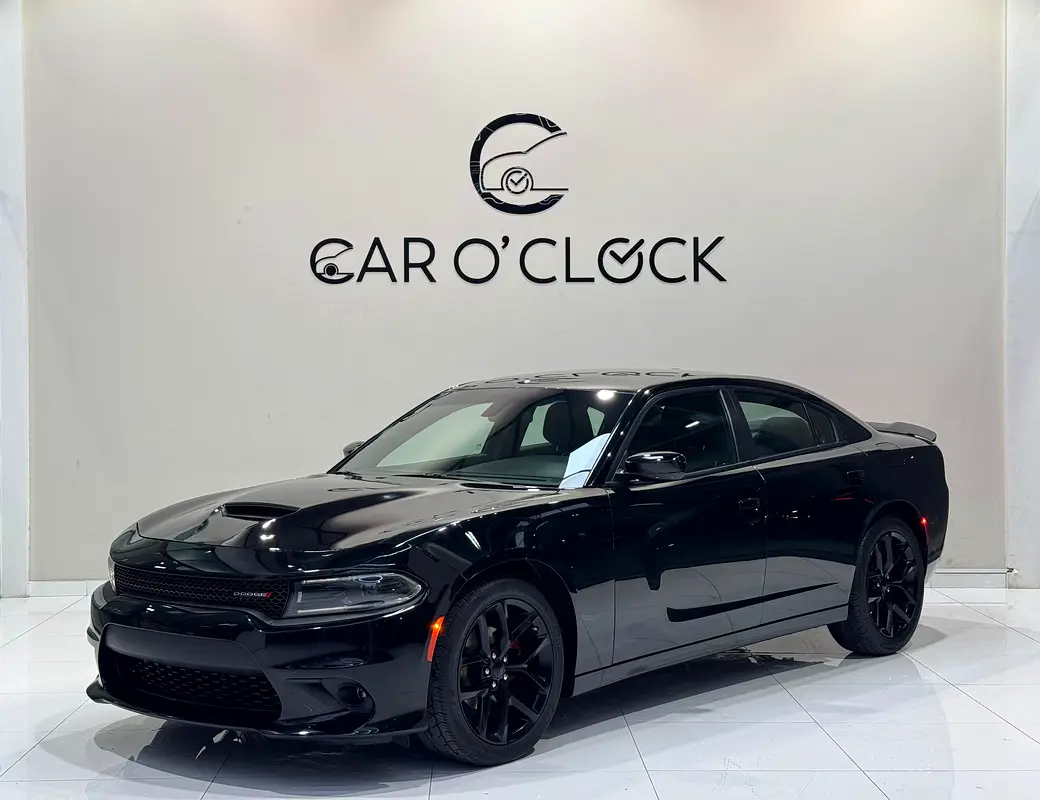 Dodge Charger 2022 — photo 1 of 11