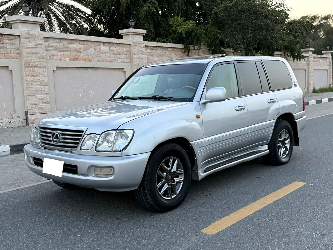 Lexus LX-Series 2006 — photo 1 of 19