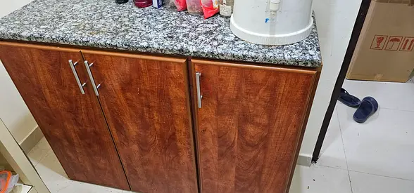 Kitchen cabinet perfect in condition