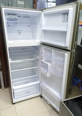 Samsung fridge 640 litter for sell good working like new condition fridge