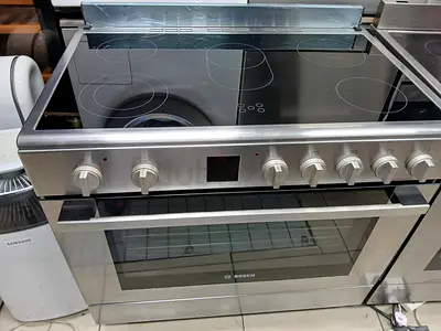 Bosch five Burner cooker electric ceramic 90cm