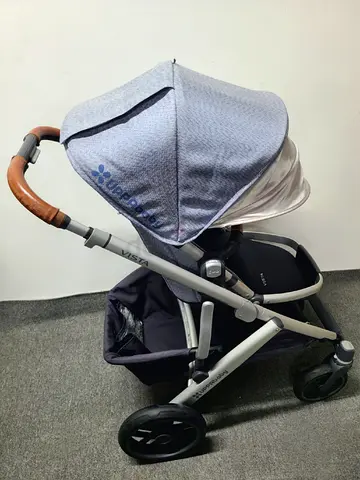 UPPAbaby Vista stroller with bassinet for newborn baby Good condition