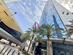 1 month free | 6 cheques| next to metro