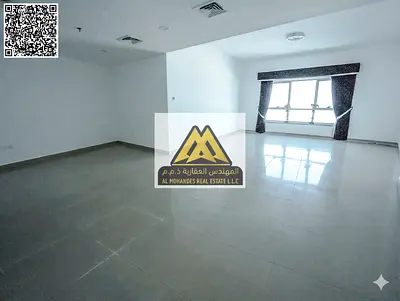 ✨ شقة ثلاث غرف وصالة للإيجار السنوي في أبراج كورنيش عجمان، بإطلالة بحرية مباشرة ومساحة كبيرة جدًا مناسبة للعائلات