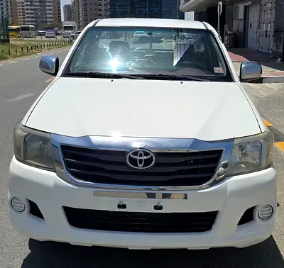 Toyota Hilux Single Cab GL 2015 - GCC Specs - Reliable and Ready to Work
