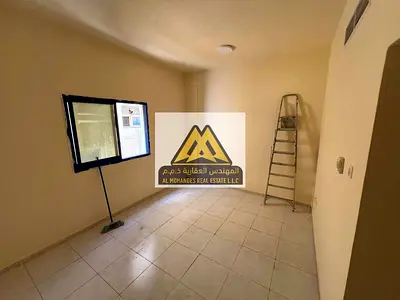 استوديو بمساحة كبيرة مع مطبخ شبه منفصل في النعيمية 2 عجمان