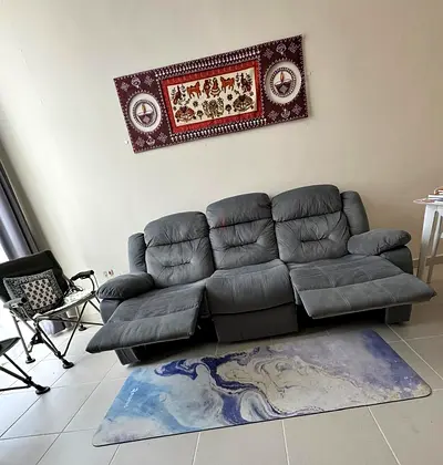 recliner sofa