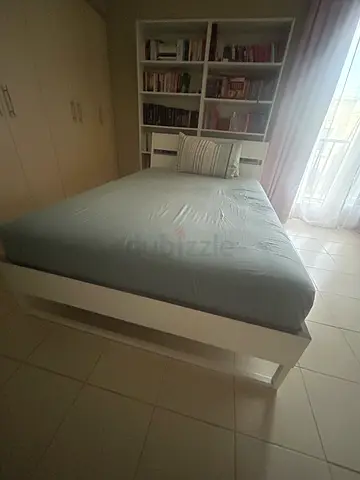White wooden single bed frame - good condition 160X100 cm