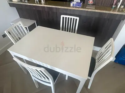 White 4-Seater Dining Extendable Table with Chairs