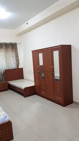 For ladies only bed space available  international city phase2