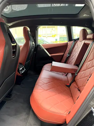 2025 BMW IX 照片 13