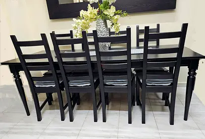 Solid wood Extendable dining table with 8 chairs IKEA like new