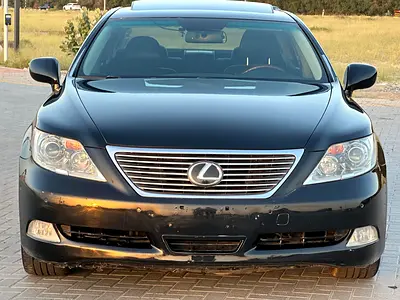 Lexus LS 460 L Platinum 2007 - GCC Specs - Well Maintained