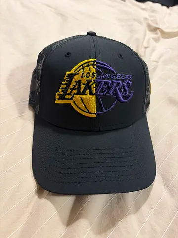 Los Angeles Lakers Black Baseball Cap - Adjustable