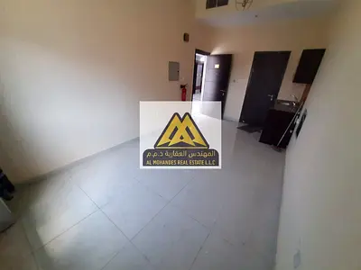 الجرف 3 عجمان، موقع مميز خلف السوق الصيني، في منطقة حيوية وقريبة من جميع الخدمات والمواصلات العامة، مما يجعله خياراً مثالياً للسكن المريح والعملي.