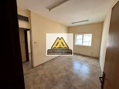 At an excellent price, suitable for everyone, with free maintenance provided by the owner. For families only. Excellent location.