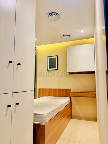 Spacious cozy partition available